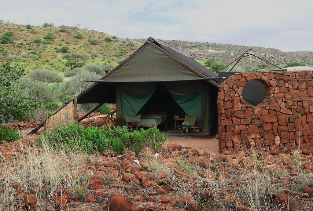 Etendeka Mountain Camp Damaraland Szoba fotó