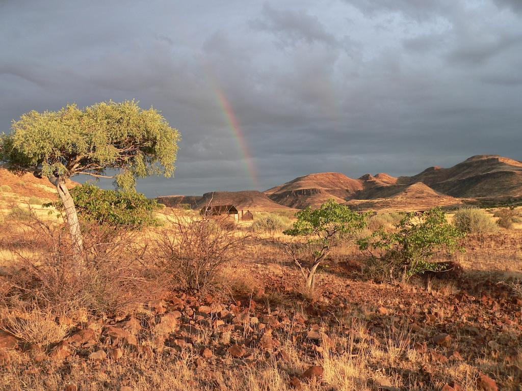 Etendeka Mountain Camp Damaraland Kültér fotó