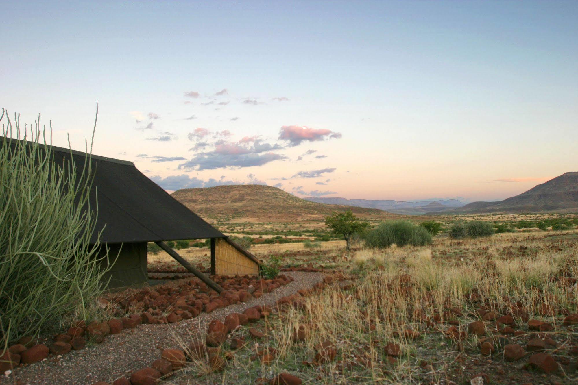 Etendeka Mountain Camp Damaraland Kültér fotó