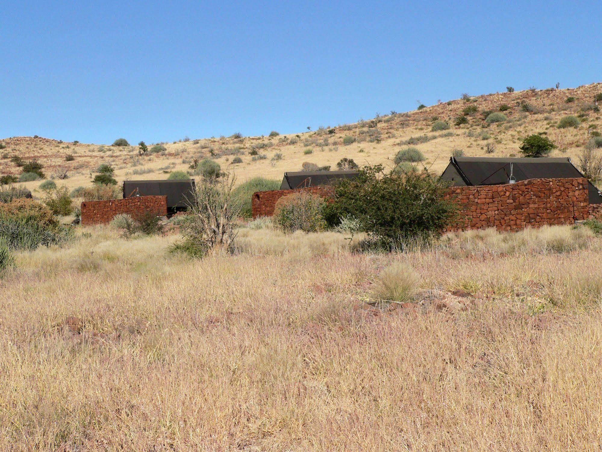 Etendeka Mountain Camp Damaraland Kültér fotó