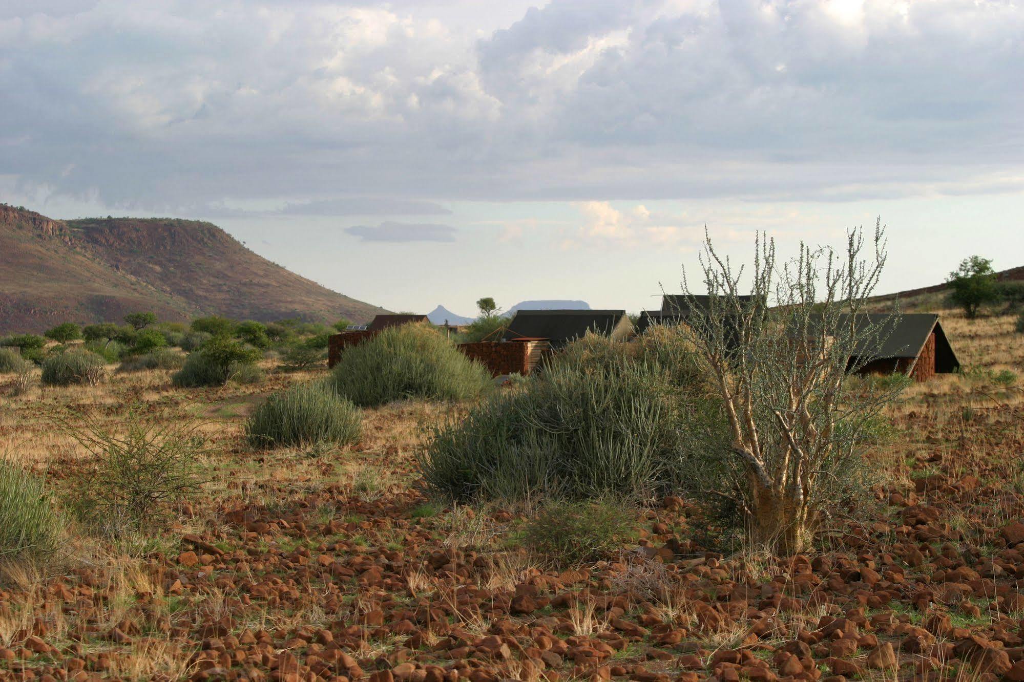 Etendeka Mountain Camp Damaraland Kültér fotó